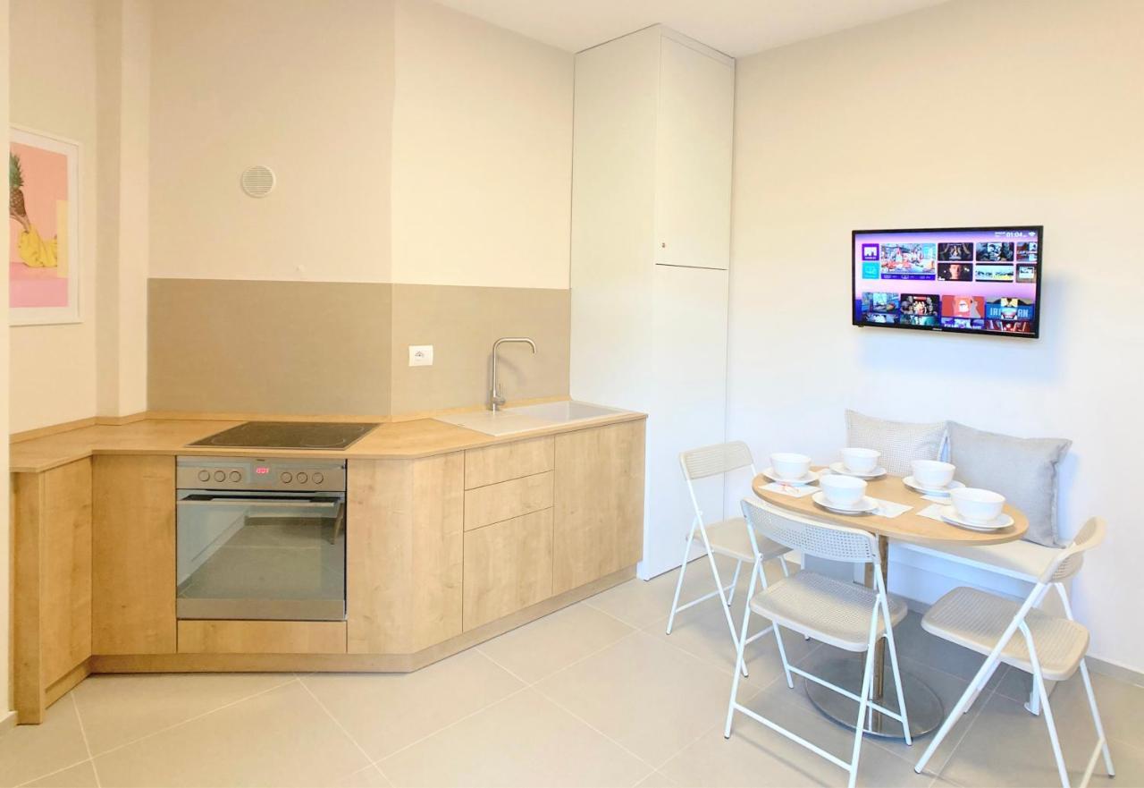 13 Eur For Monthly Stay - Home By The Sea - Hbs Golem  Luaran gambar