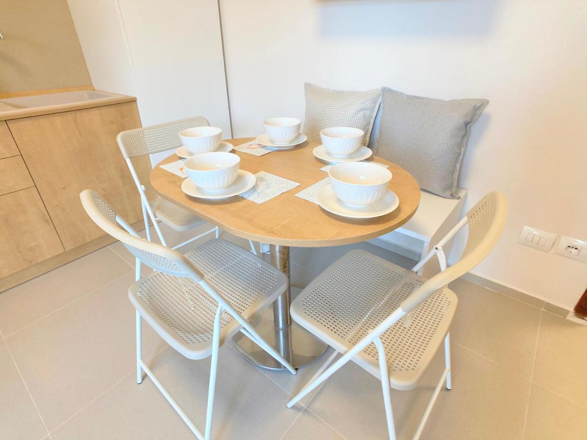 13 Eur For Monthly Stay - Home By The Sea - Hbs Golem  Luaran gambar
